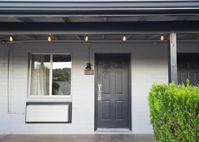 Rim Country Inn - Self Serve Hotel -